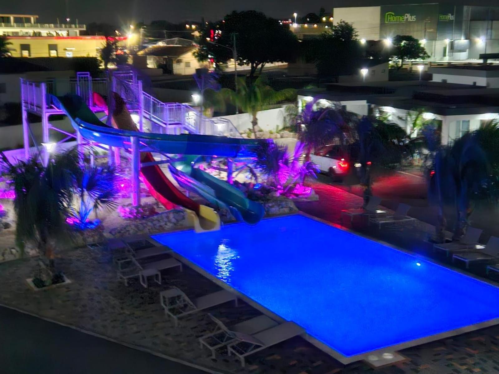 וילמסטאד Winstonvalley Resort מראה חיצוני תמונה